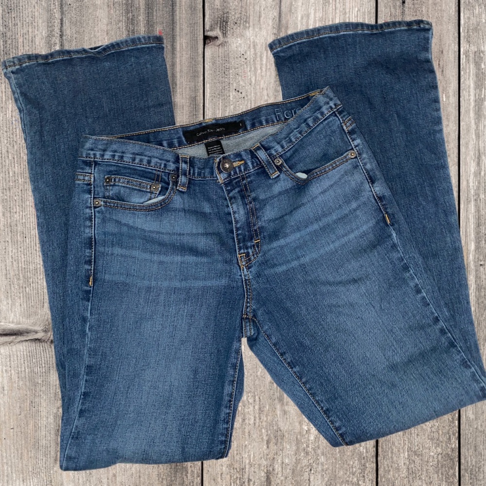 NWOT Calvin Klein Flare Jeans 💞